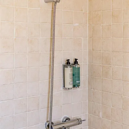 فيلة The Ro House