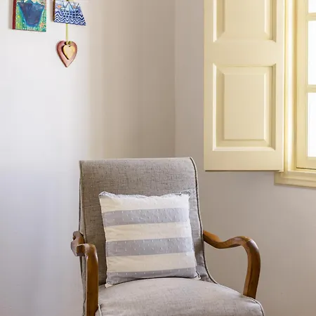 The Ro House * 伊亚